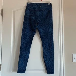 Lululemon wunder unders 28” perfect condition